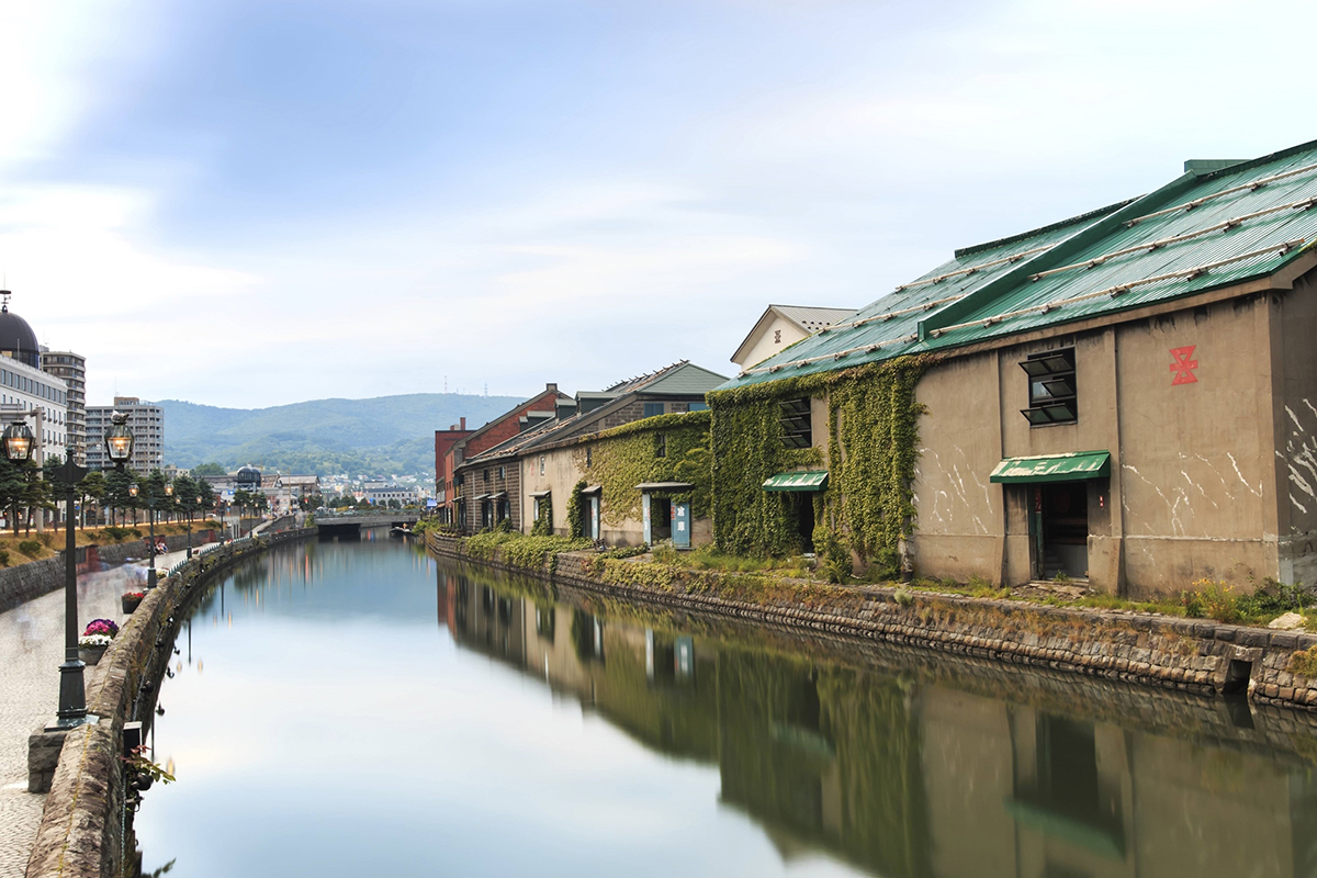 Nostalgic Gourmet Stroll In Otaru Mochi Mochi And More Mochi Hokkaido Treasure Hokkaido Treasure Island Travel Inc